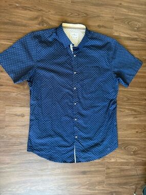 Men's Short-Sleeve Navy Dot Button-Down Shirt by Unknown Brand
